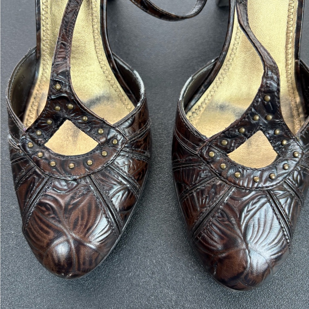 ANTONIO MELANI Brown Heels with Gold Accents - Picture 3 of 13